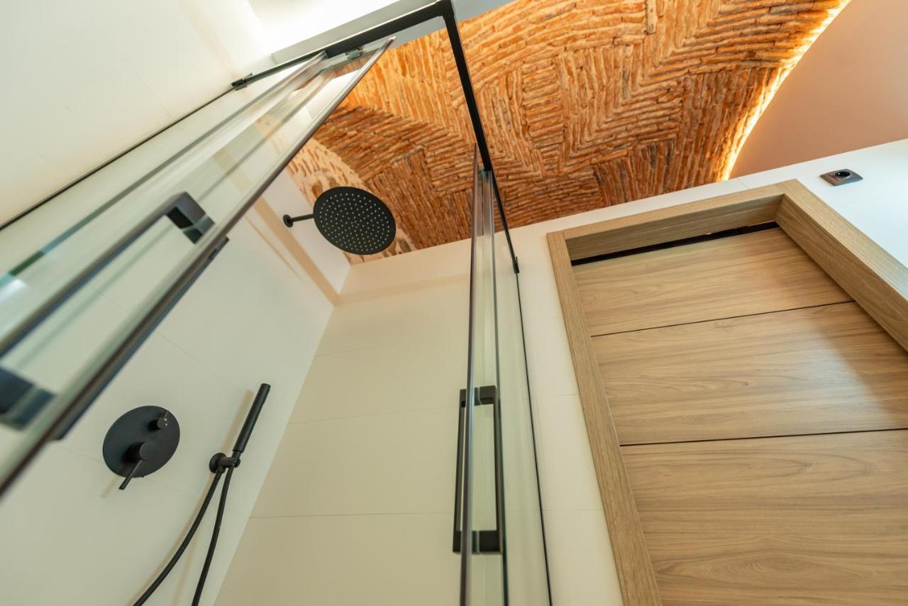 Appartamento Galarza Deluxe Casa Xvi-Xvii Parking Privado Gratis Caces Esterno foto