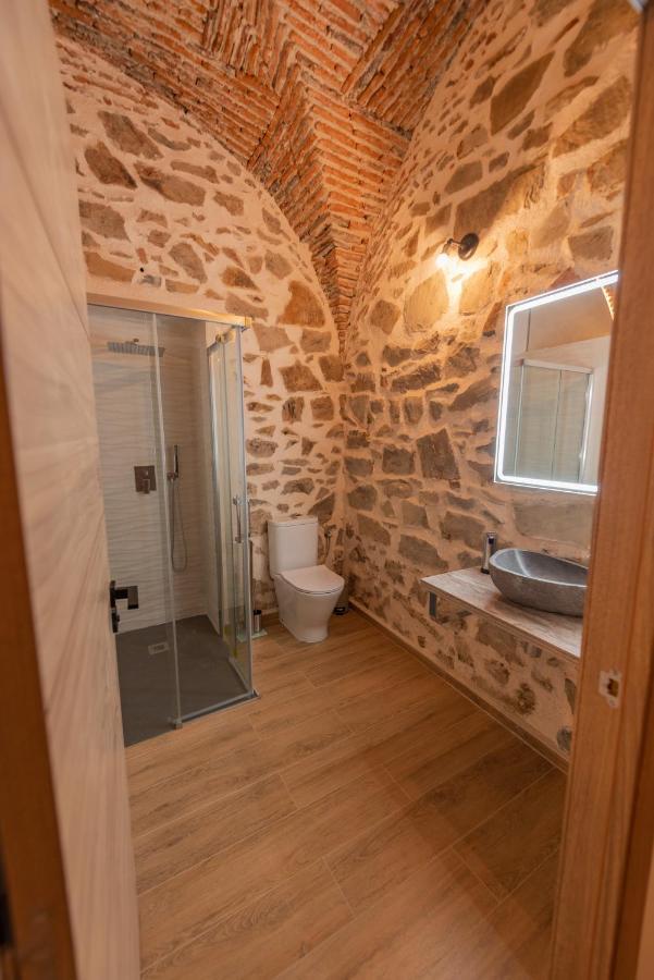 Appartamento Galarza Deluxe Casa Xvi-Xvii Parking Privado Gratis Caces Esterno foto