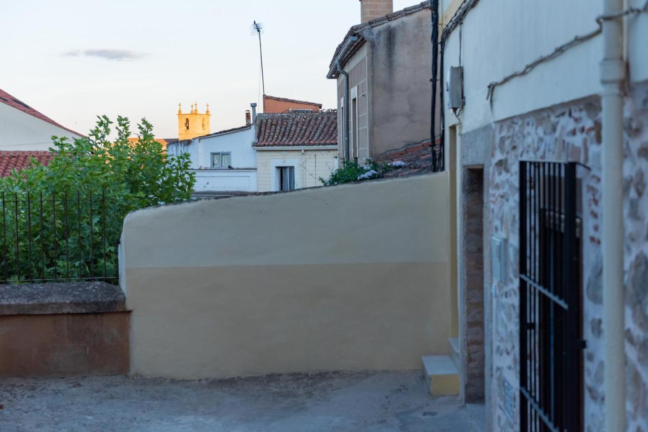 Appartamento Galarza Deluxe Casa Xvi-Xvii Parking Privado Gratis Caces Esterno foto