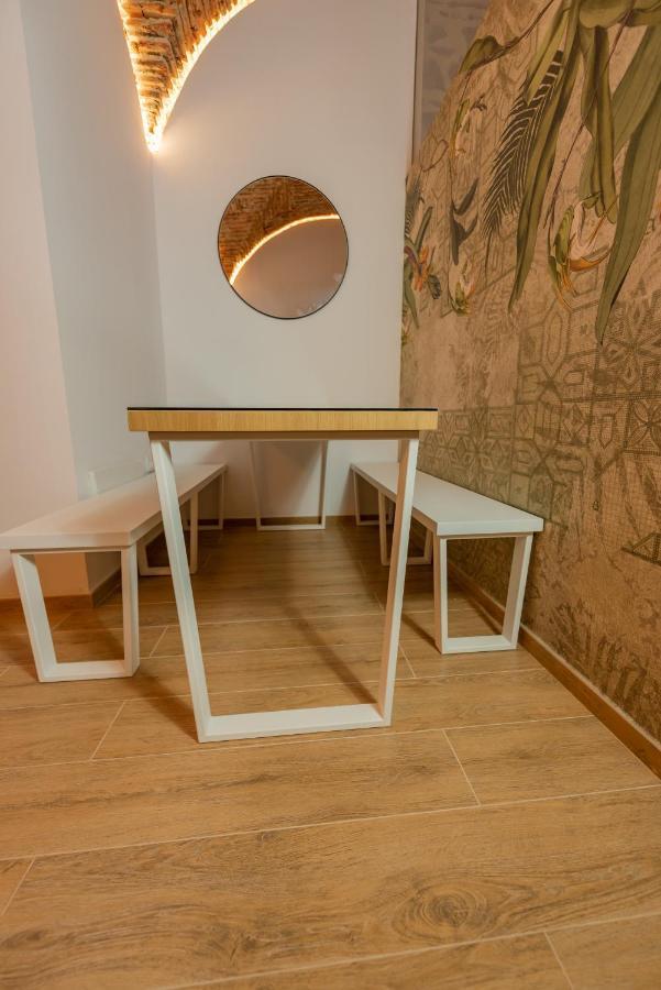 Appartamento Galarza Deluxe Casa Xvi-Xvii Parking Privado Gratis Caces Esterno foto